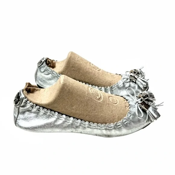 Tory Burch Reese Metallic Silver Leather Scrunch Tassel Ballet Flats Size 7 - Picture 6 of 16